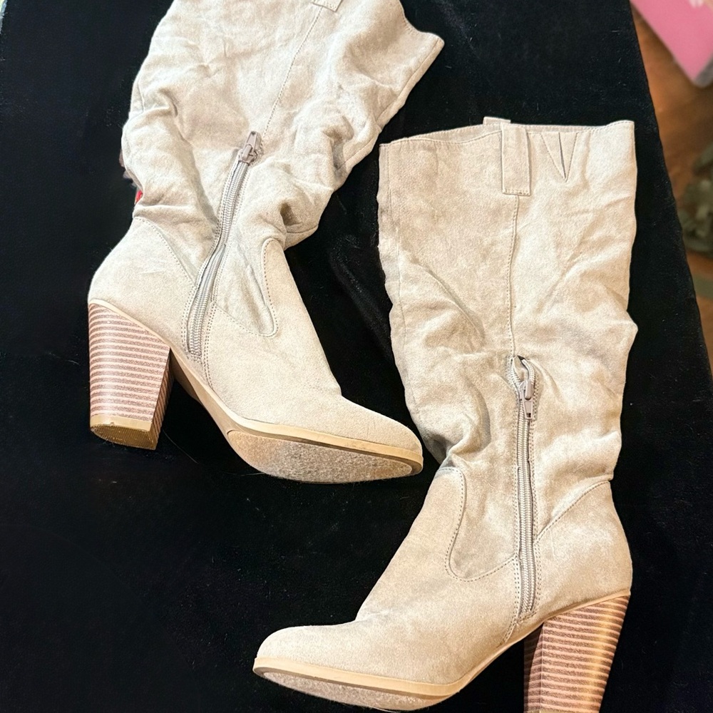 Maurices Light Tan Heeled Boots